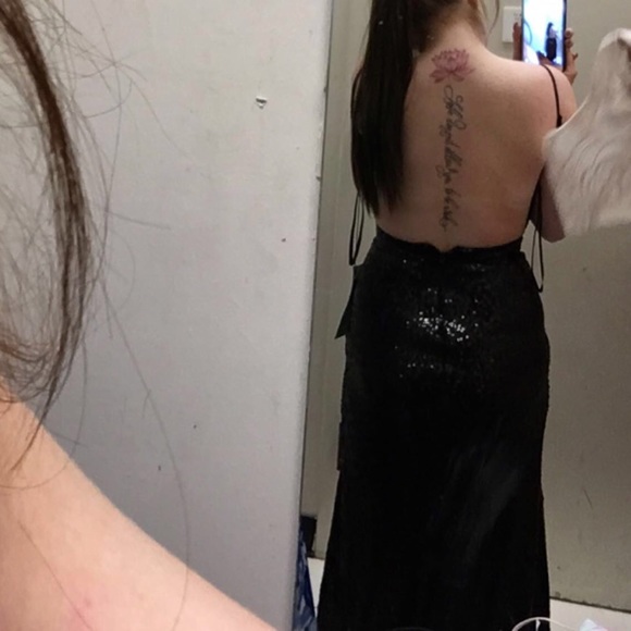 Fancy prom dresses - Picture 4 of 4